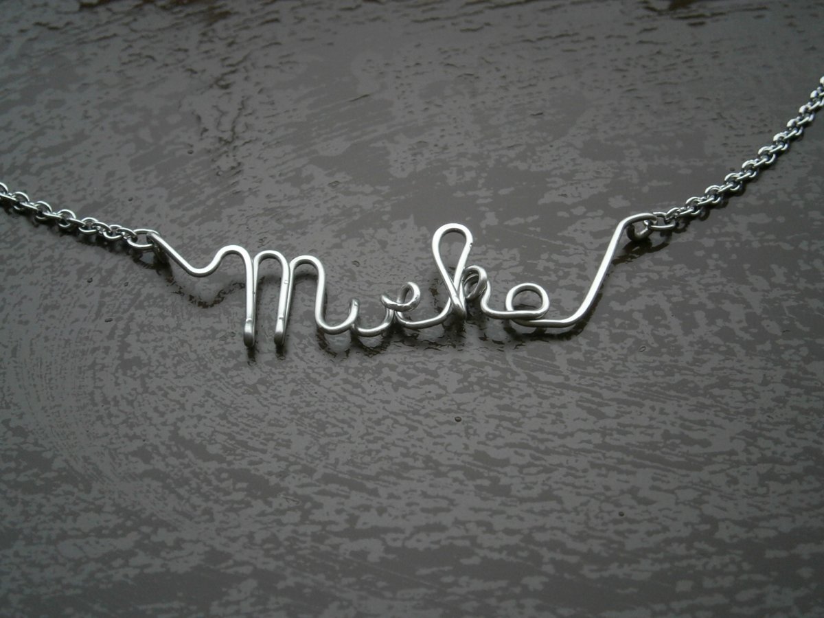 řetízek se jménem na přání  pro Vedi (hypoalergenní)