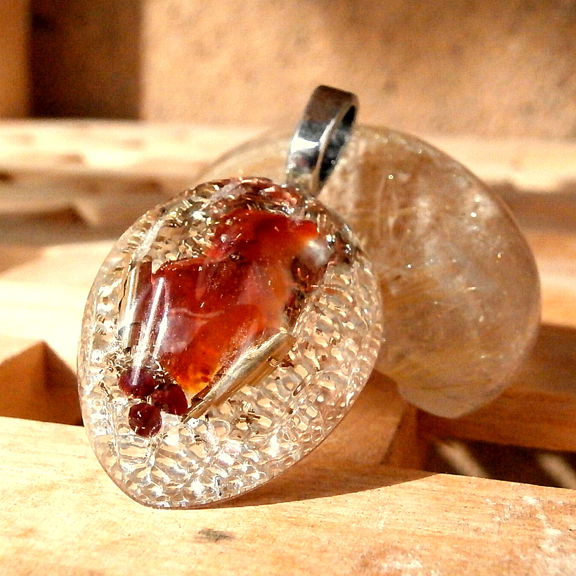 Orgonit, *Karneolový oříšek*, Oř 11