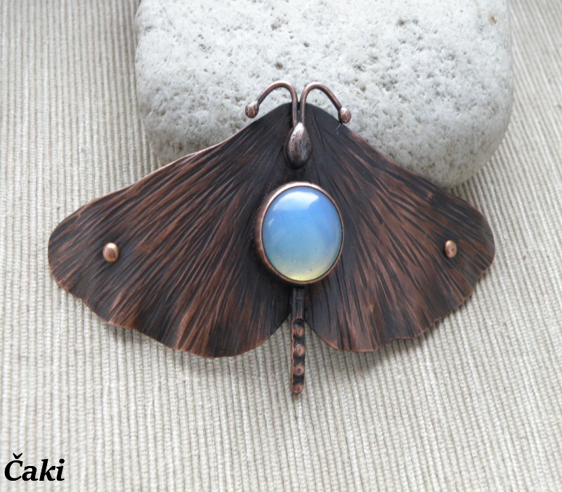 Spona, která upoutá.......