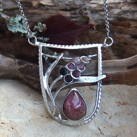 Rubinia Dulcis - rubín, turmalín