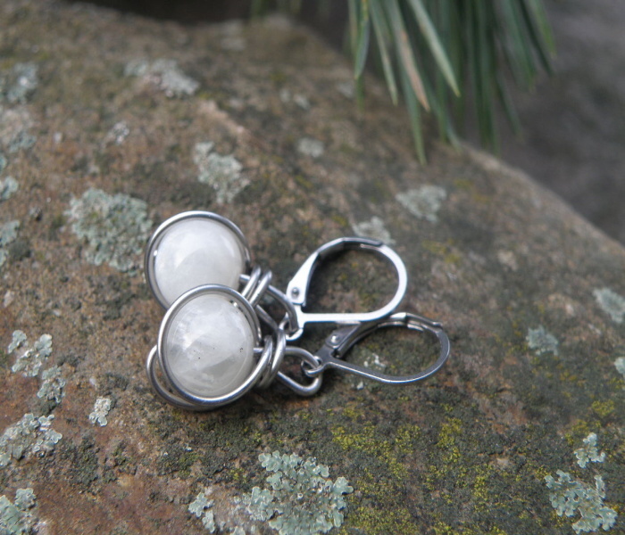 Naušnice -Měsíční kámen v nerezu