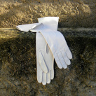 Bílé dámské kožené rukavice - dlouhé