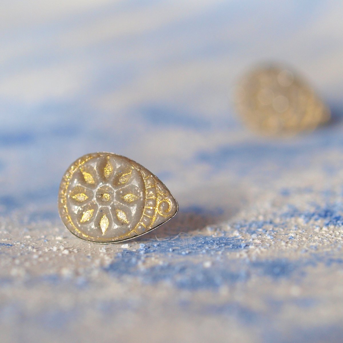 Puzetky - šedozlatý orient