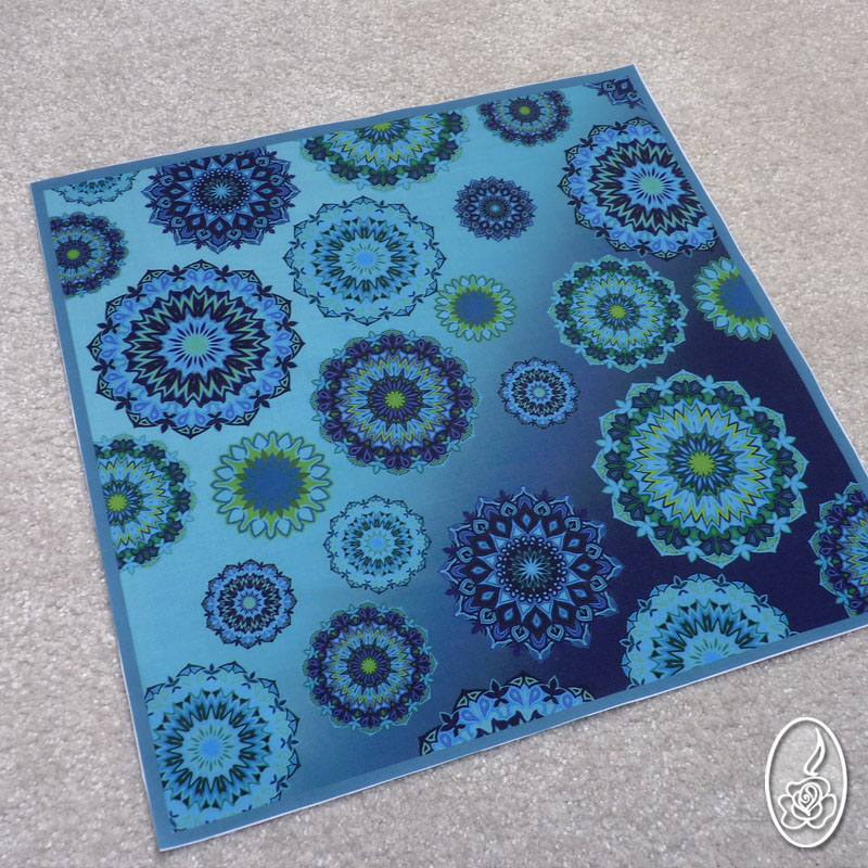 Autorská látka s modrými mandalami