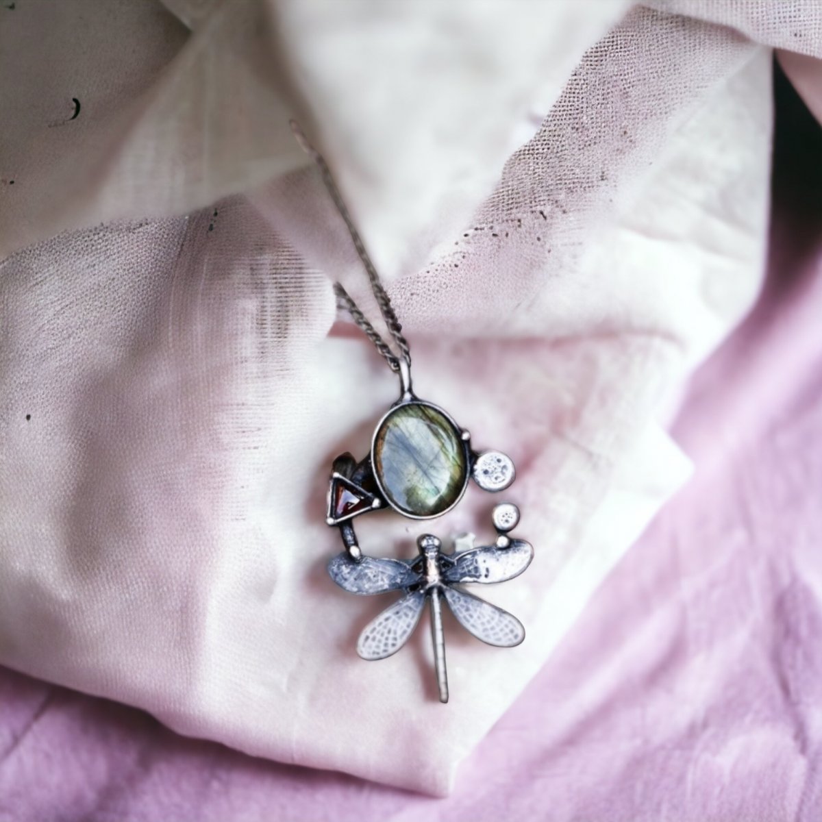 Náhrdelník - Vážka