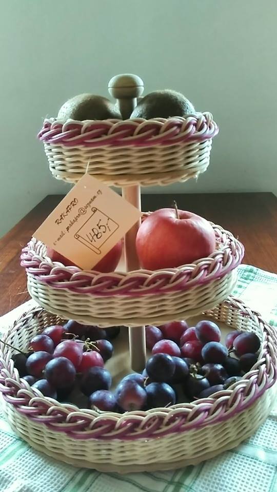 Proutěný etažer II.