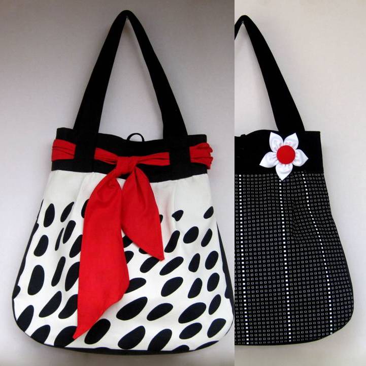 Černobíla s puntíkem OBOUSTRANNÁ taška 2v1