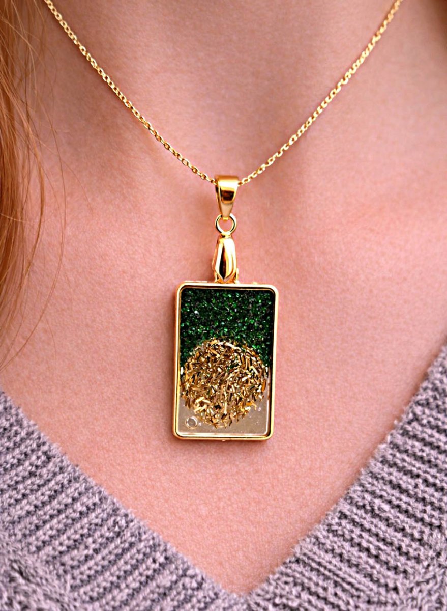 Přívěsek na krk 03 - pryskyřice