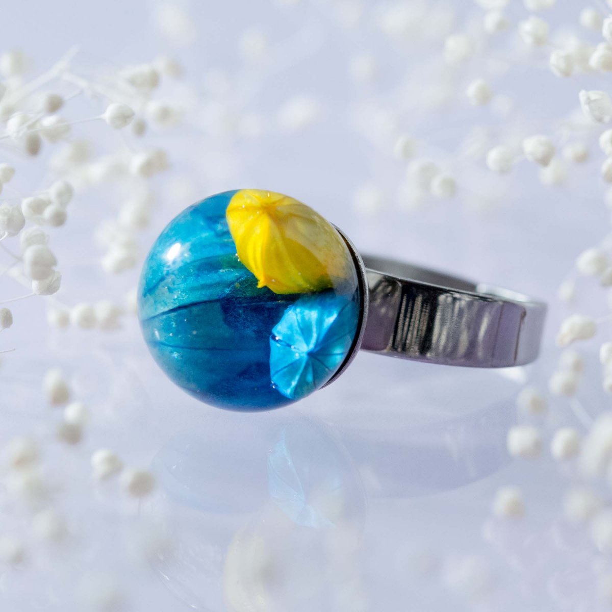 Hravý prsten s tobolkami lnu