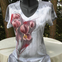 Šedé tričko s růžemi-ručně malované