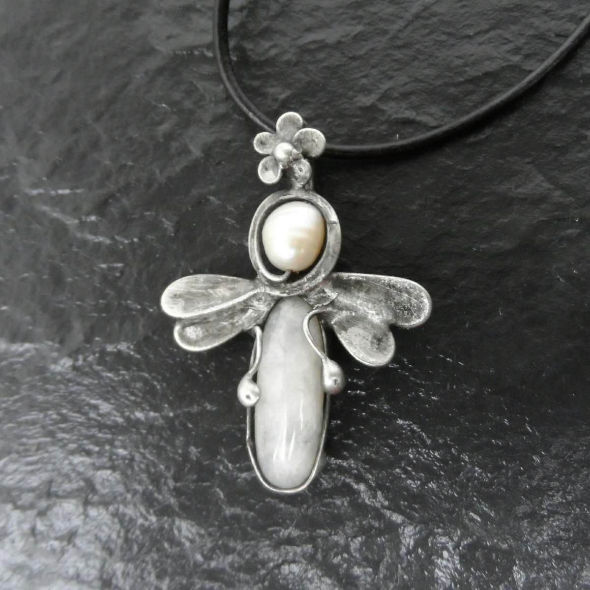 Náhrdelník andílek křemen