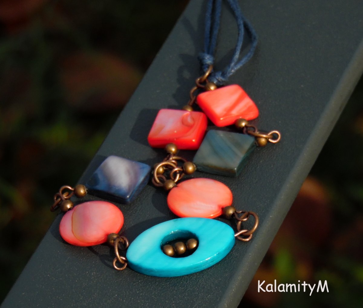 Očko - náhrdelník z perleti