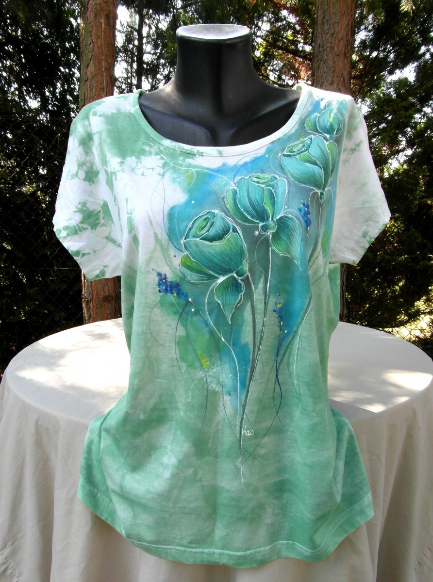 Zelené tričko s růžemi -ručně malované