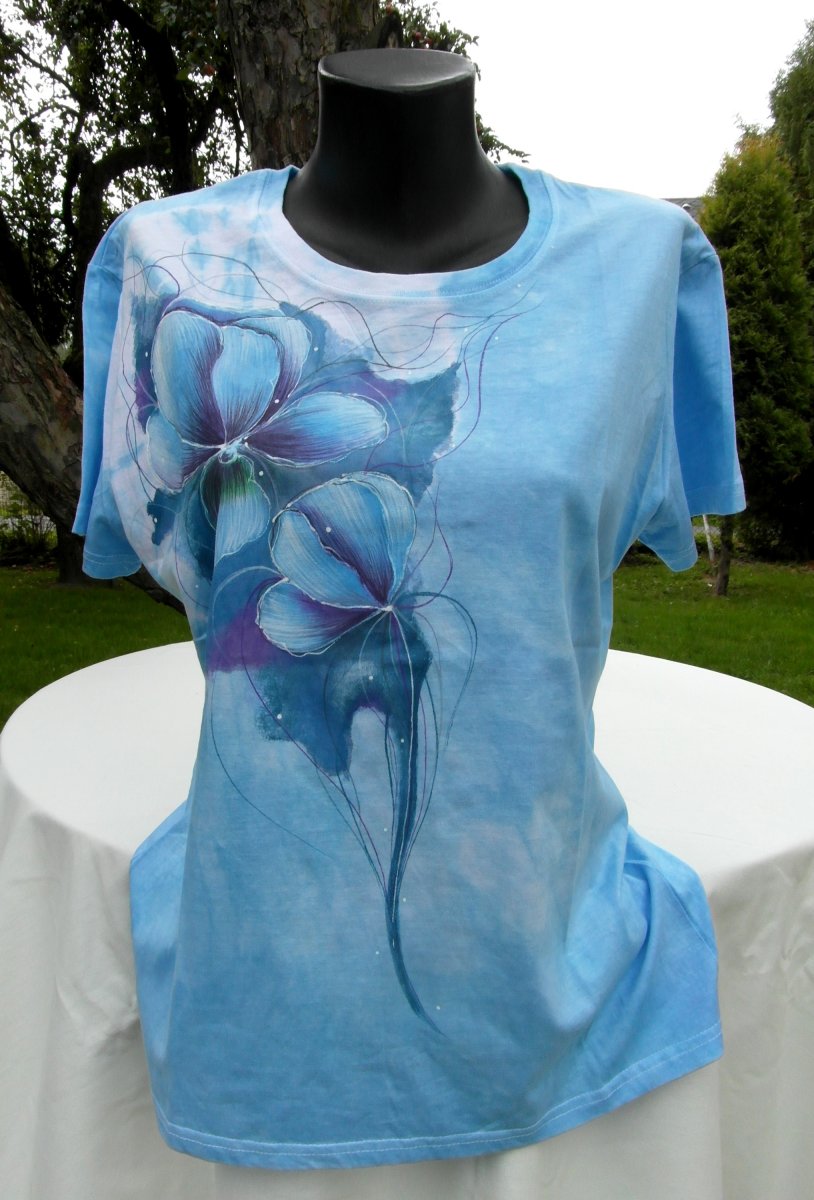 Modré tričko s květy -ručně malované