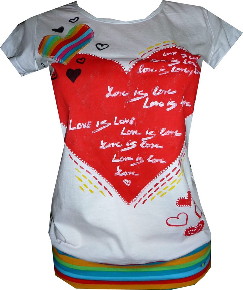 SRDCE S LÁSKOU DAROVANÉ - tričko dámské