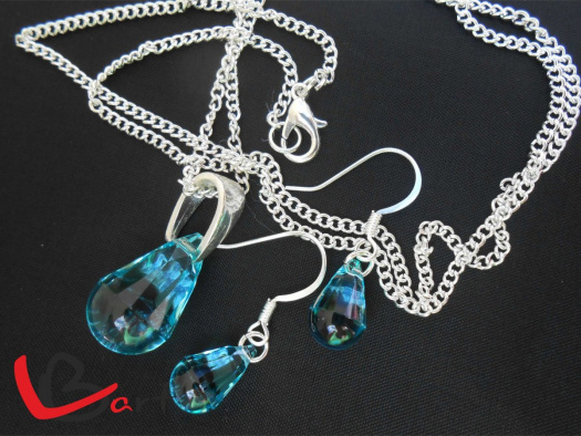 Set - Swarovski Elements light turquoise SS24