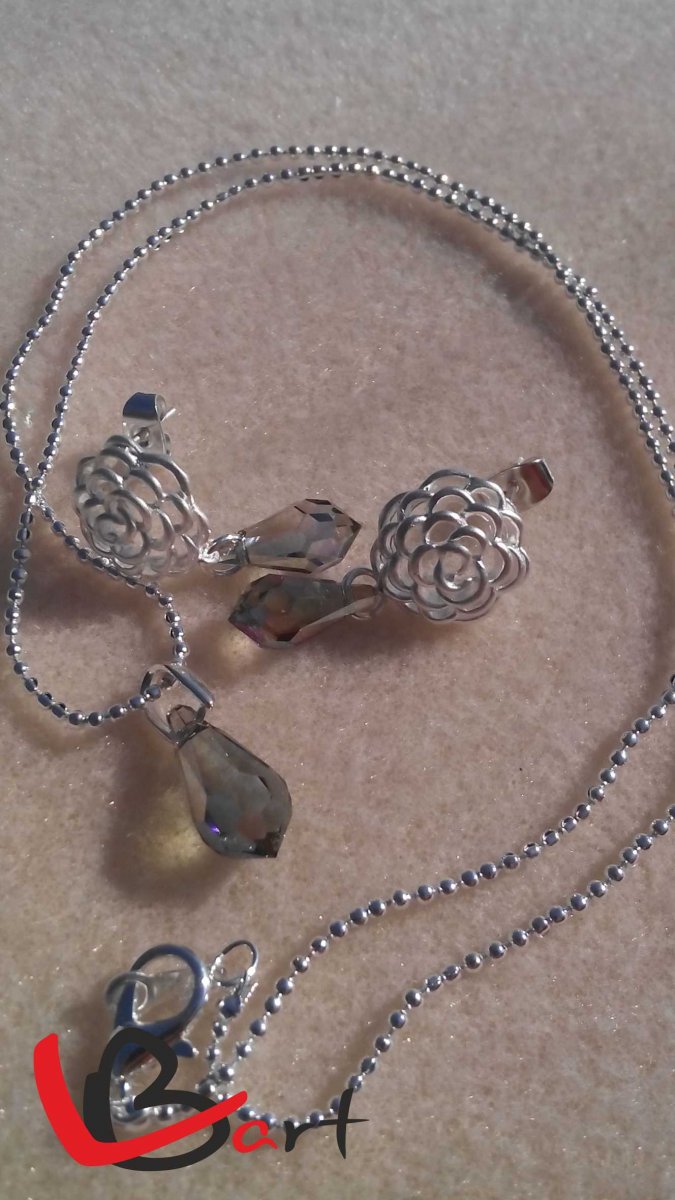 Set - Swarovski Elements crystal paradsh SS31