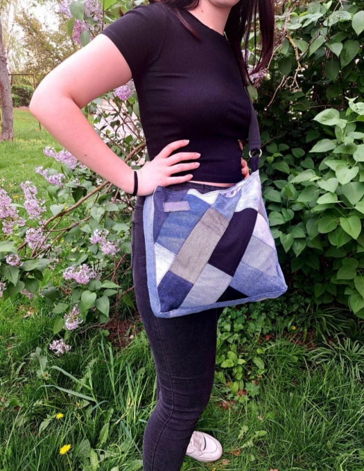 crossbody pruhy šikmo 