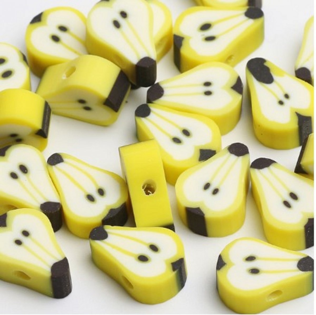 Korálky polymer - hrušky - sada 10 ks