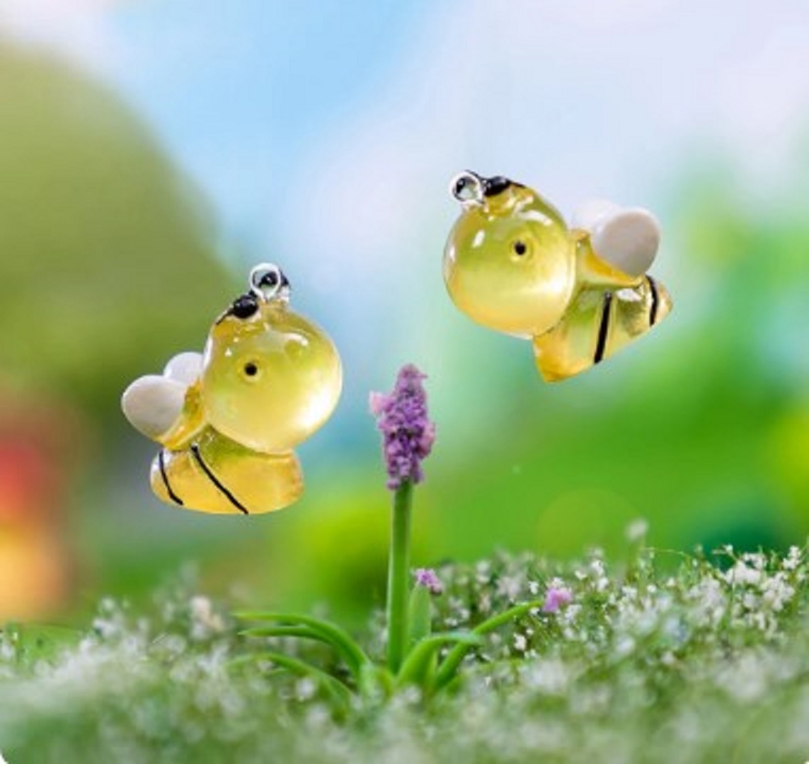 Přívěsek - včelka svítící ve tmě - 38*21 mm