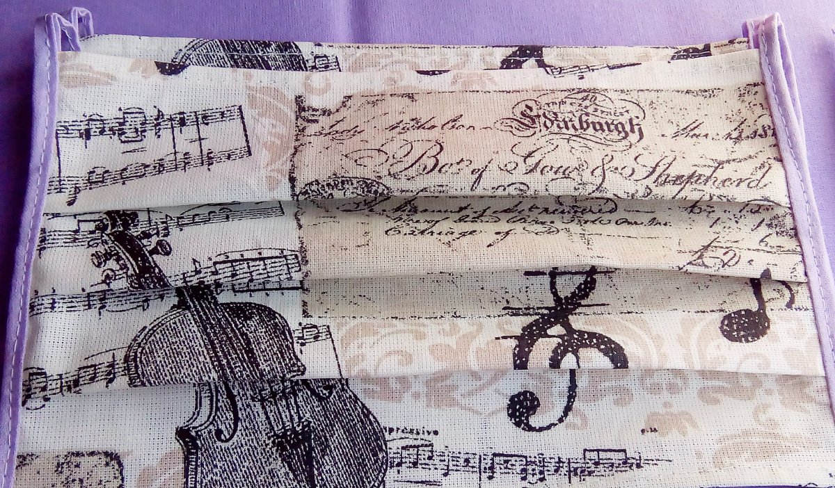 TEXTILNÍ ROUŠKA PRO MUZIKANTY