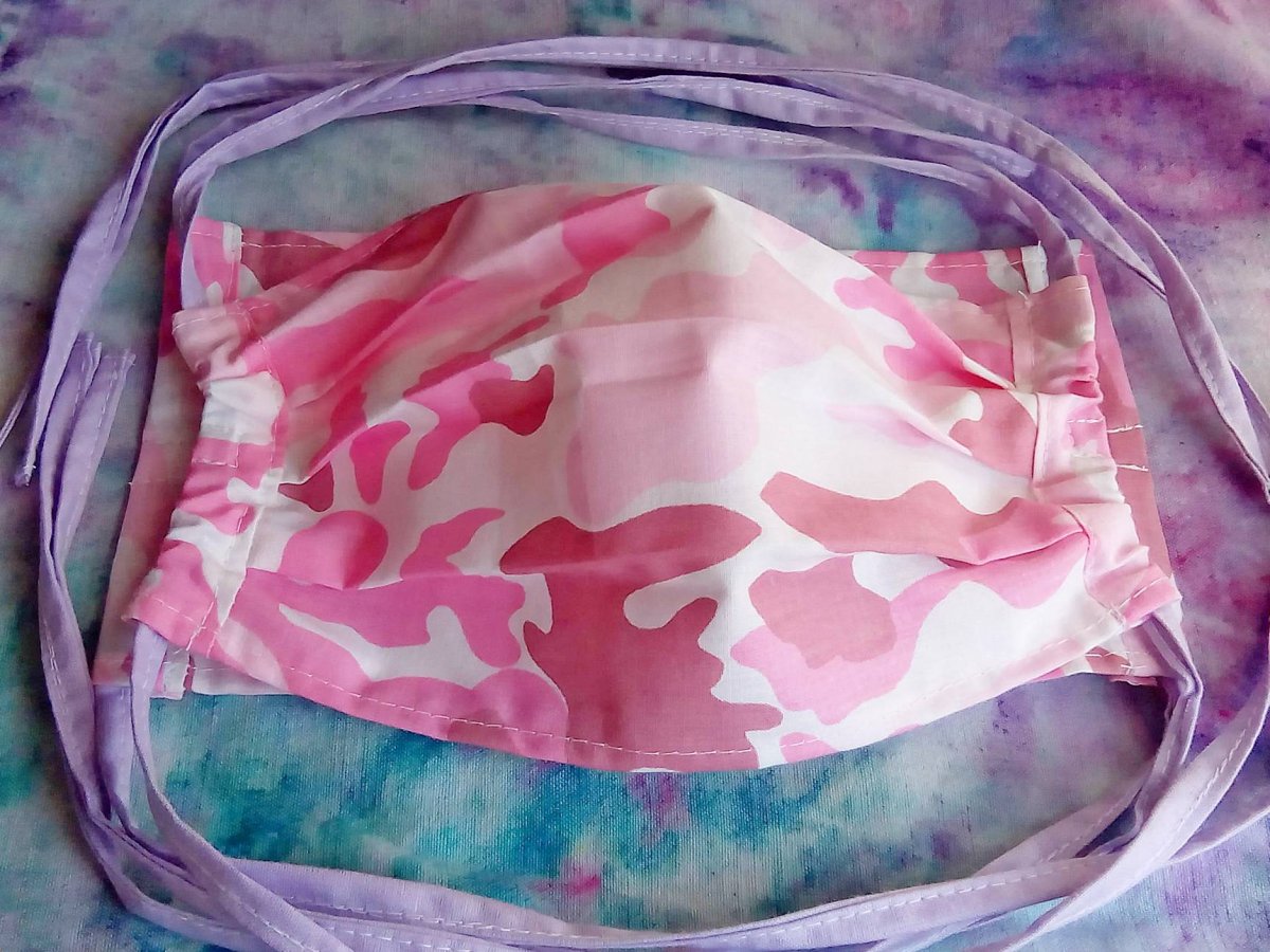 MASKÁČOVÁ ROUŠKA