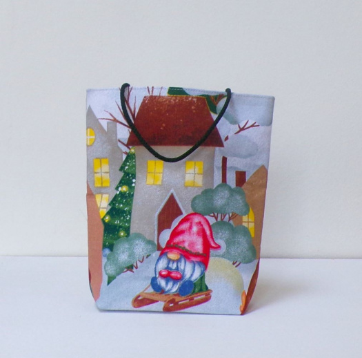 Dárková taška vánoční - skřítek - 24 x 23 cm