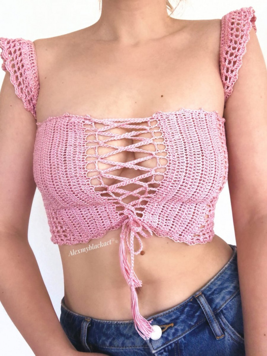 Ružový hačkovaný letní top na praní crop top boho