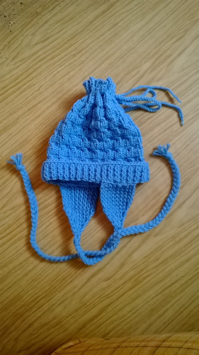 Pletená čepička ušanka