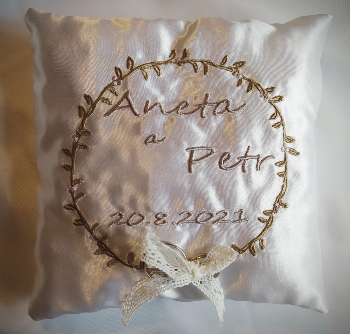 Svatební polštářek na prstýnky