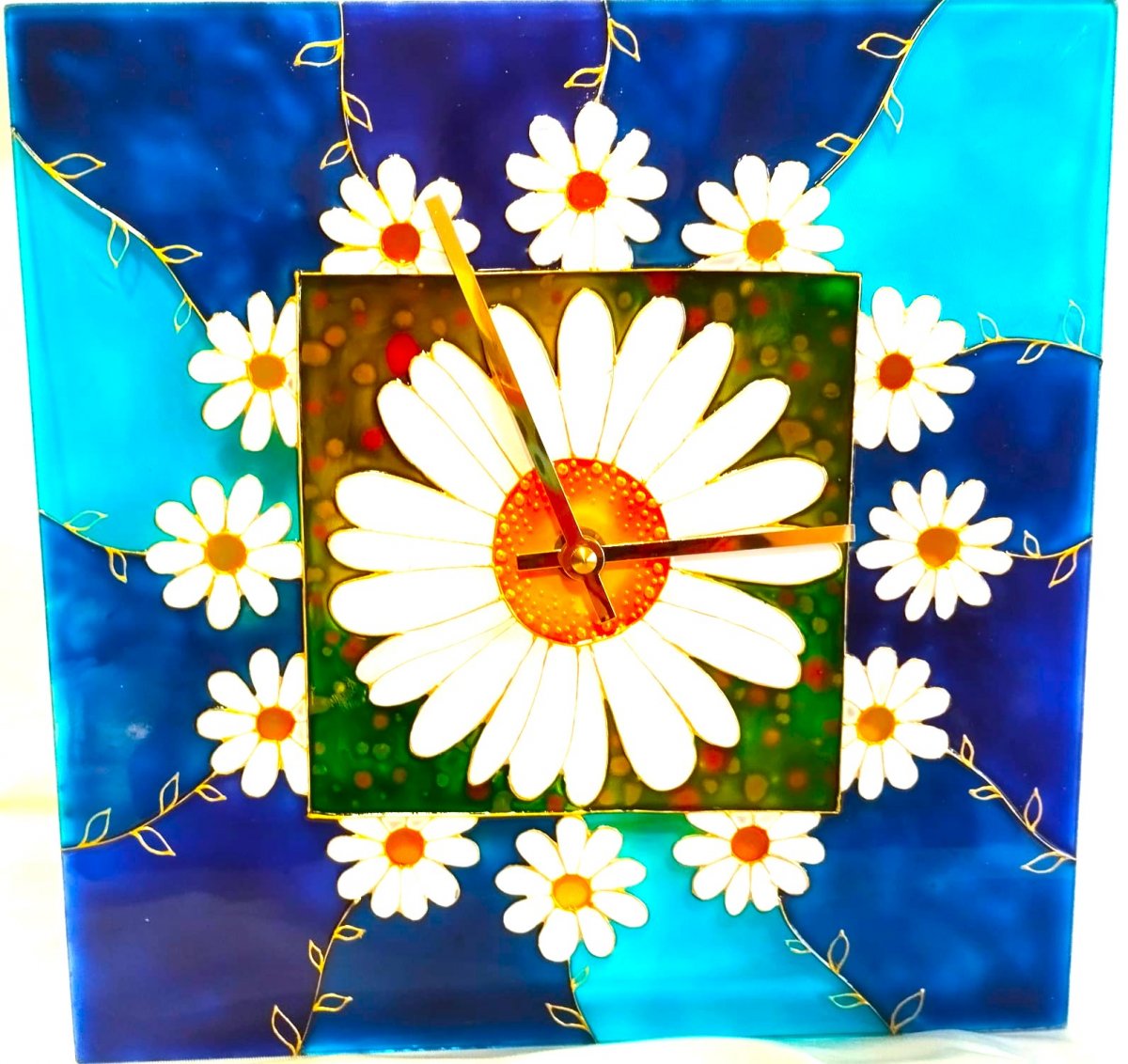 Kopretinová louka - ručně malované hodiny