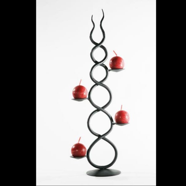 Kovaný svícen Čert A14