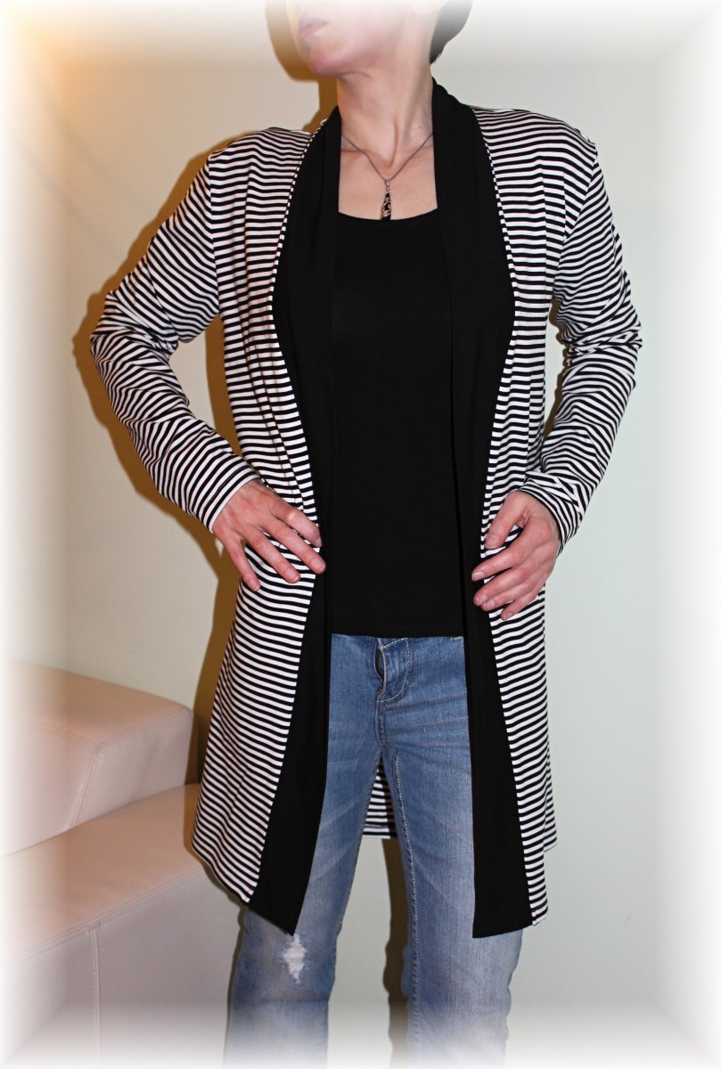 Kabátek bez zapínáním 