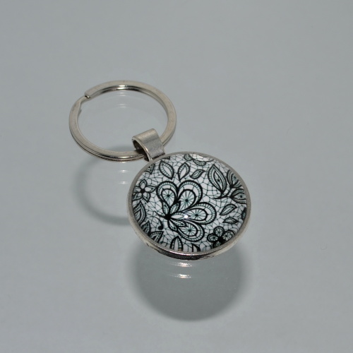 Přívěsek na klíče - černobílý (3756)