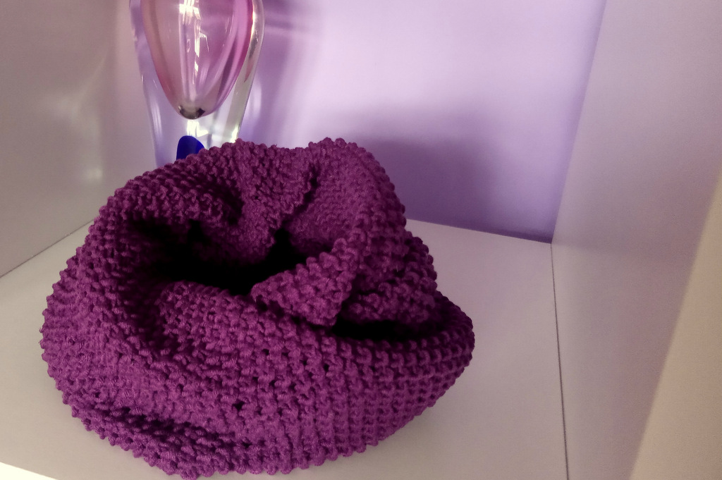 Nákrčník  "Tmavá purpura"