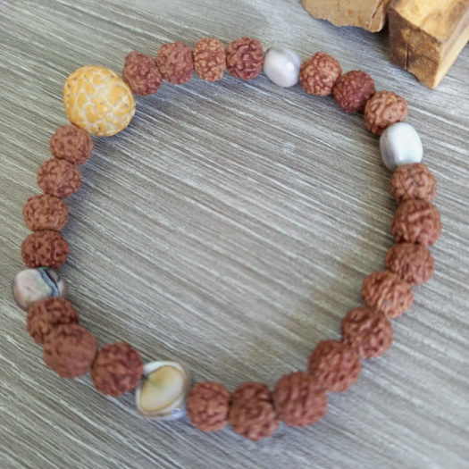 Náramek Rudraksha 