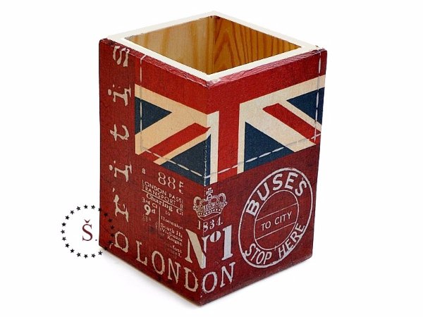 stojánek ze dřeva na pastelky a tužky anglická vlajka