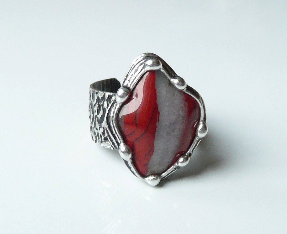 Nina .. ( jaspis brekcie )