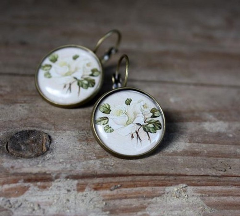 Náušnice z pryskyřice - růže