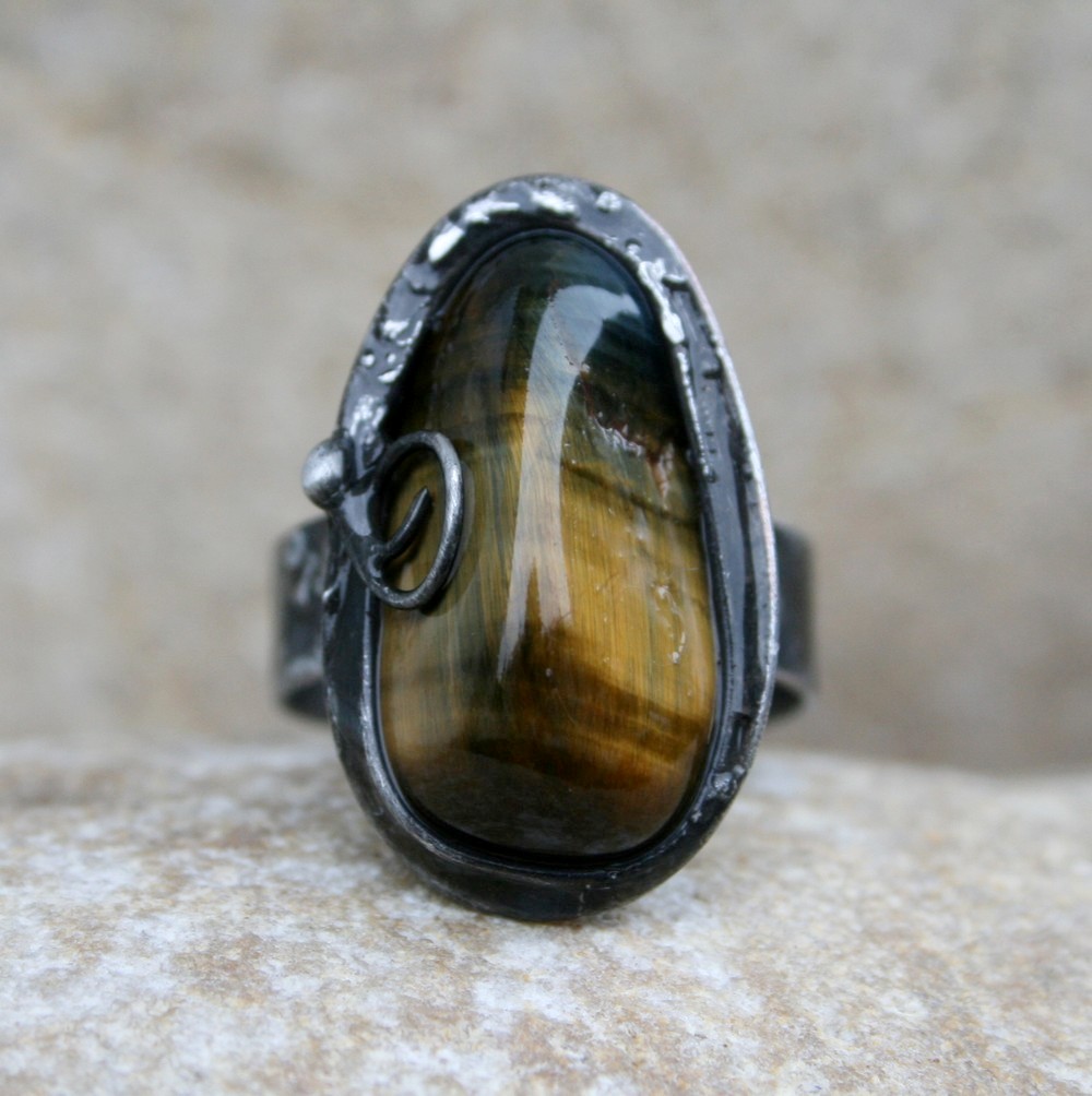 Tygří, sokolí oko prsten