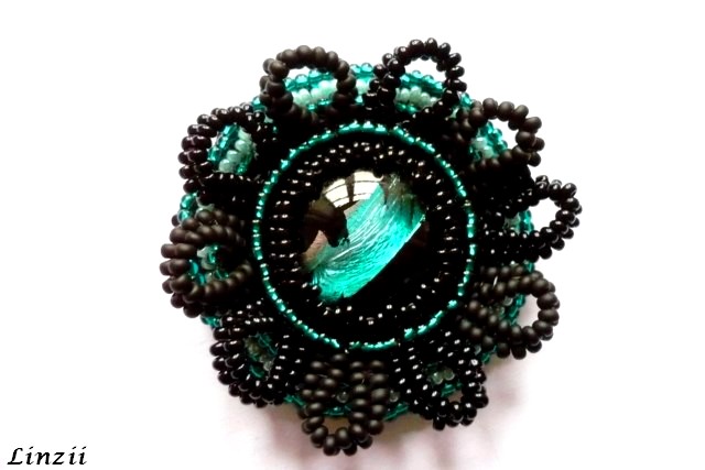 Safírová kytka - brož