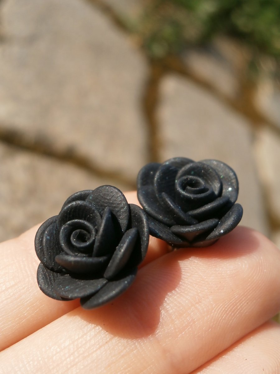 Růžičky v barvě noční oblohy – i pro alergiky