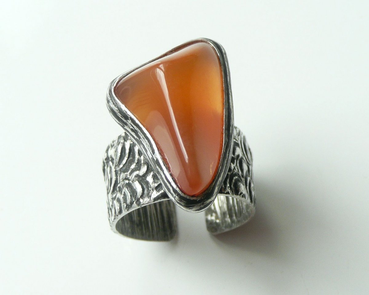 Apricot .. ( krásný karneol )