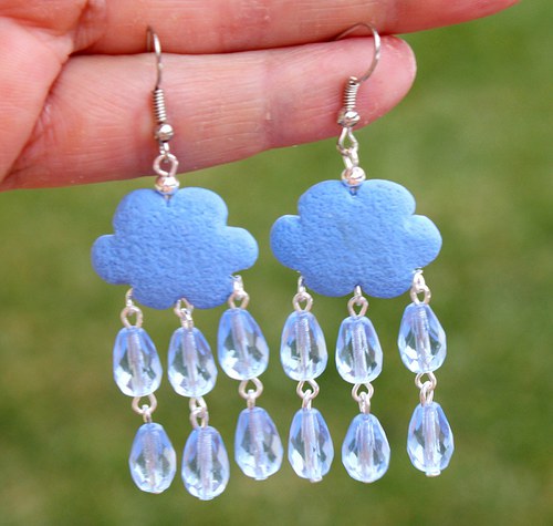 prší, prší, jen se leje ..