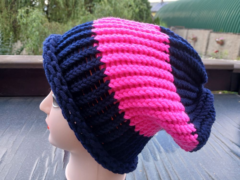 Pletená spadlá čepice 