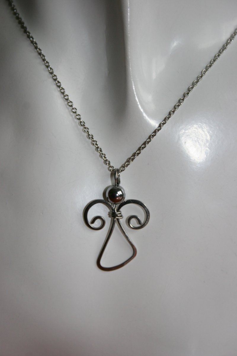 Ochranný anděl - stříbrný hematit