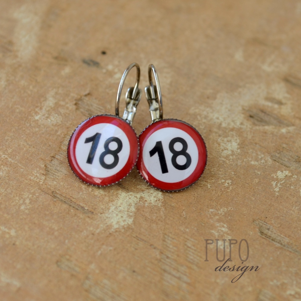 18............., závěsné naušničky