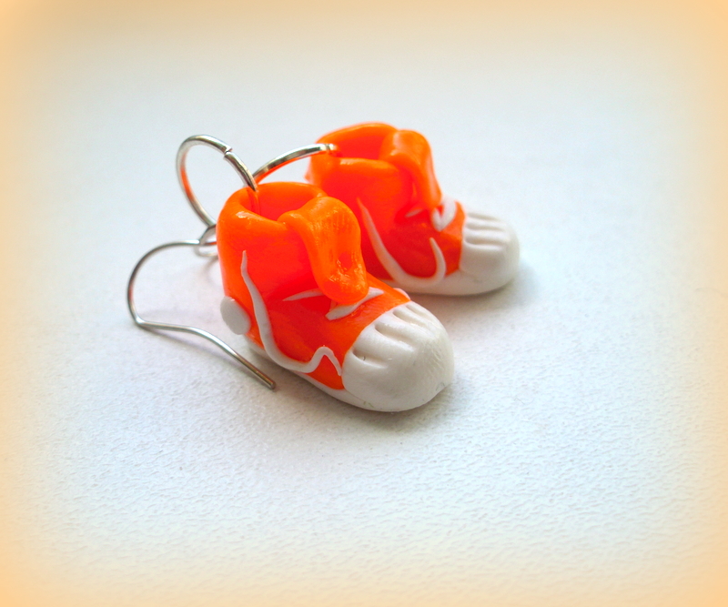 Okopané kecky neonové