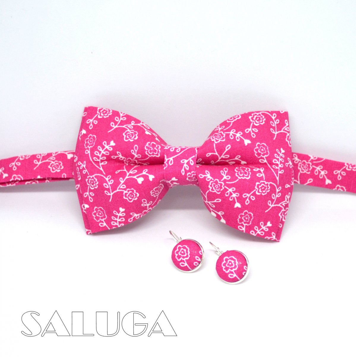 Pánsky motýlek a náušnice květované