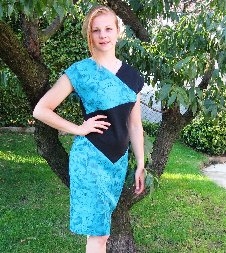 Šaty - pouzdrovky :-))